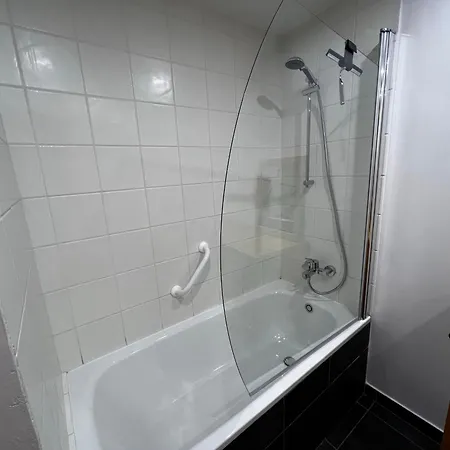 Apartment Belle Plagne, Vue Montagnes, Au Pied Des Pistes, Proche De L'esf & Espace Piscine Inclus *